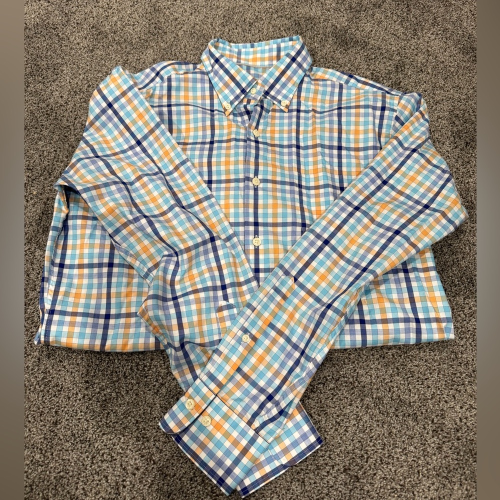 Men’s Medium Peter Millar Button up